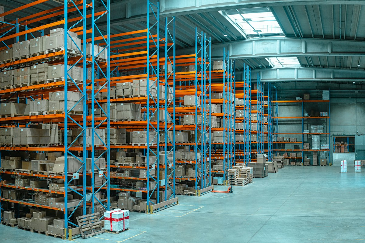 IoT temperature sensors and pharmaceutical cold chain integrity monitoring